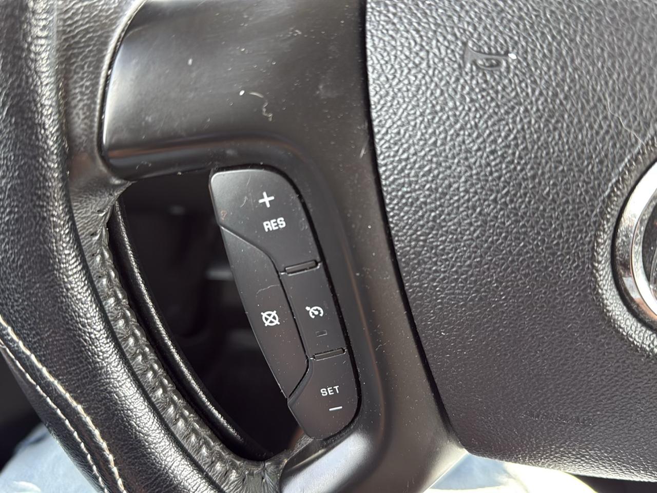 Buick Enclave Premium AWD 2012