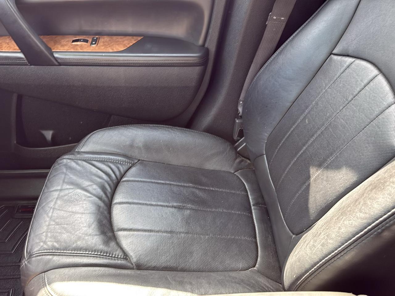 Buick Enclave Premium AWD 2012