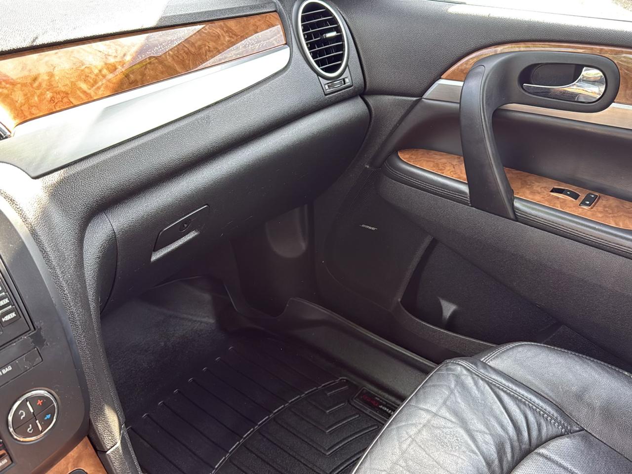 Buick Enclave Premium AWD 2012