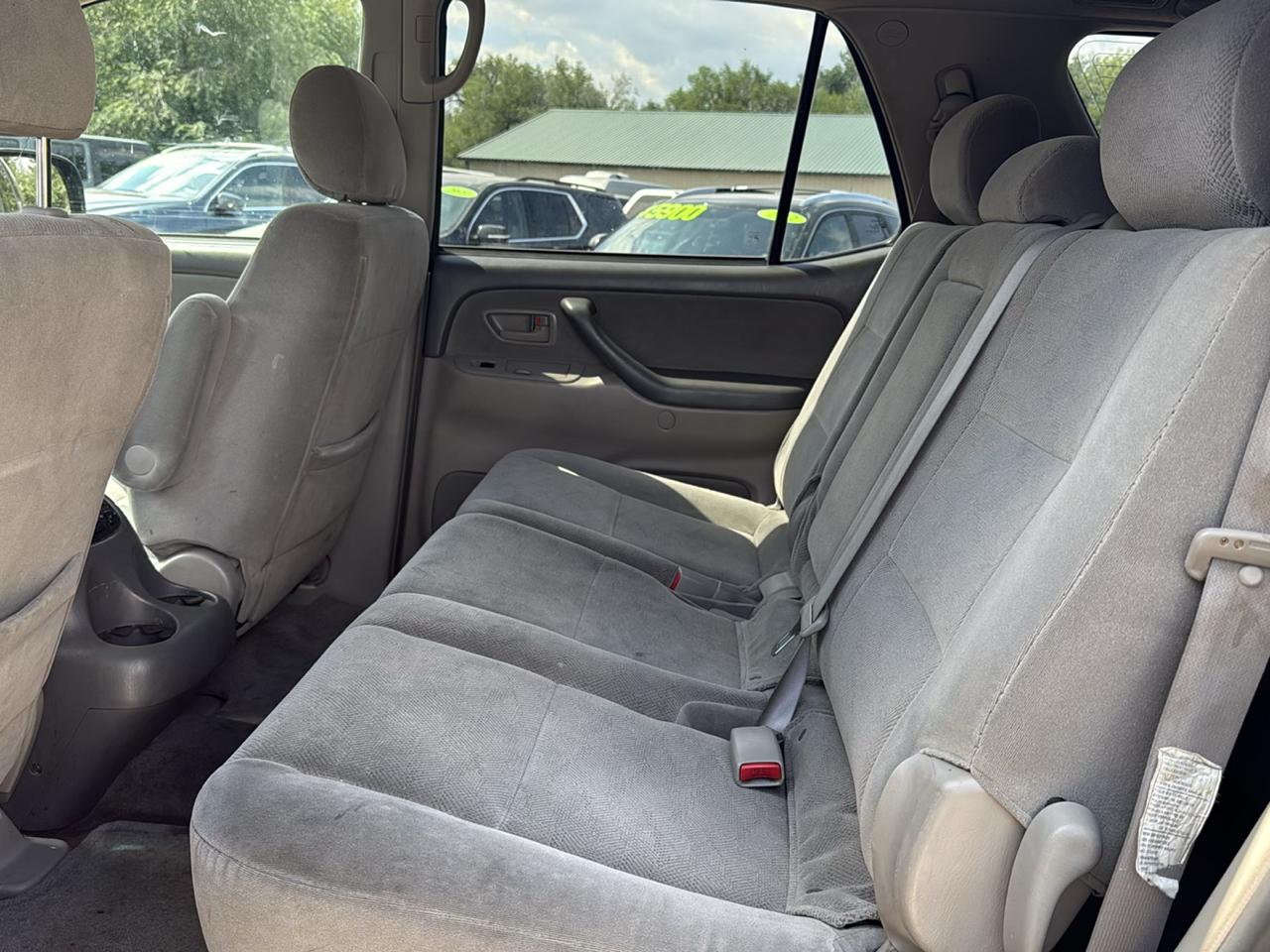 Toyota Sequoia SR5 4WD 2006