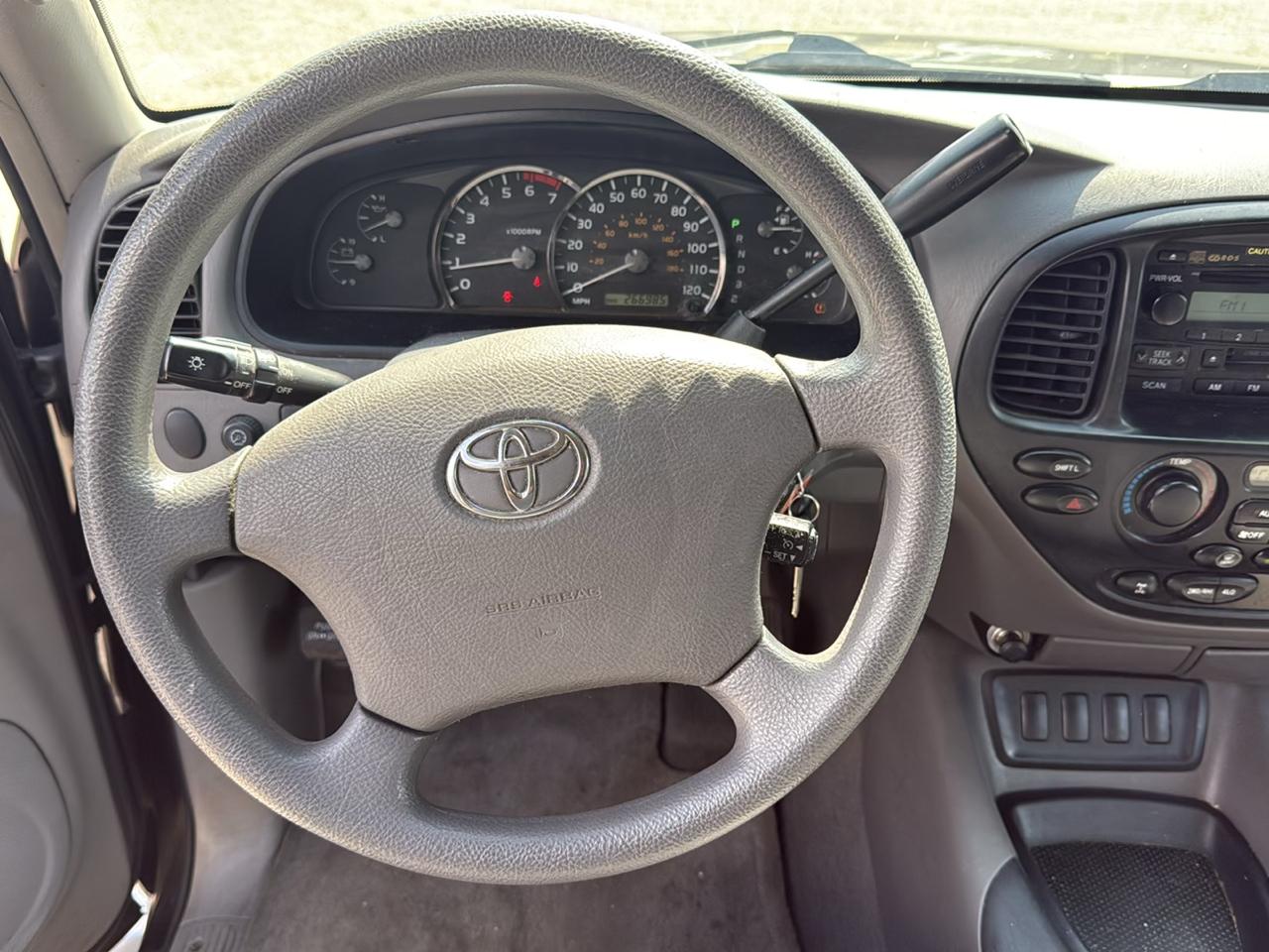 Toyota Sequoia SR5 4WD 2006