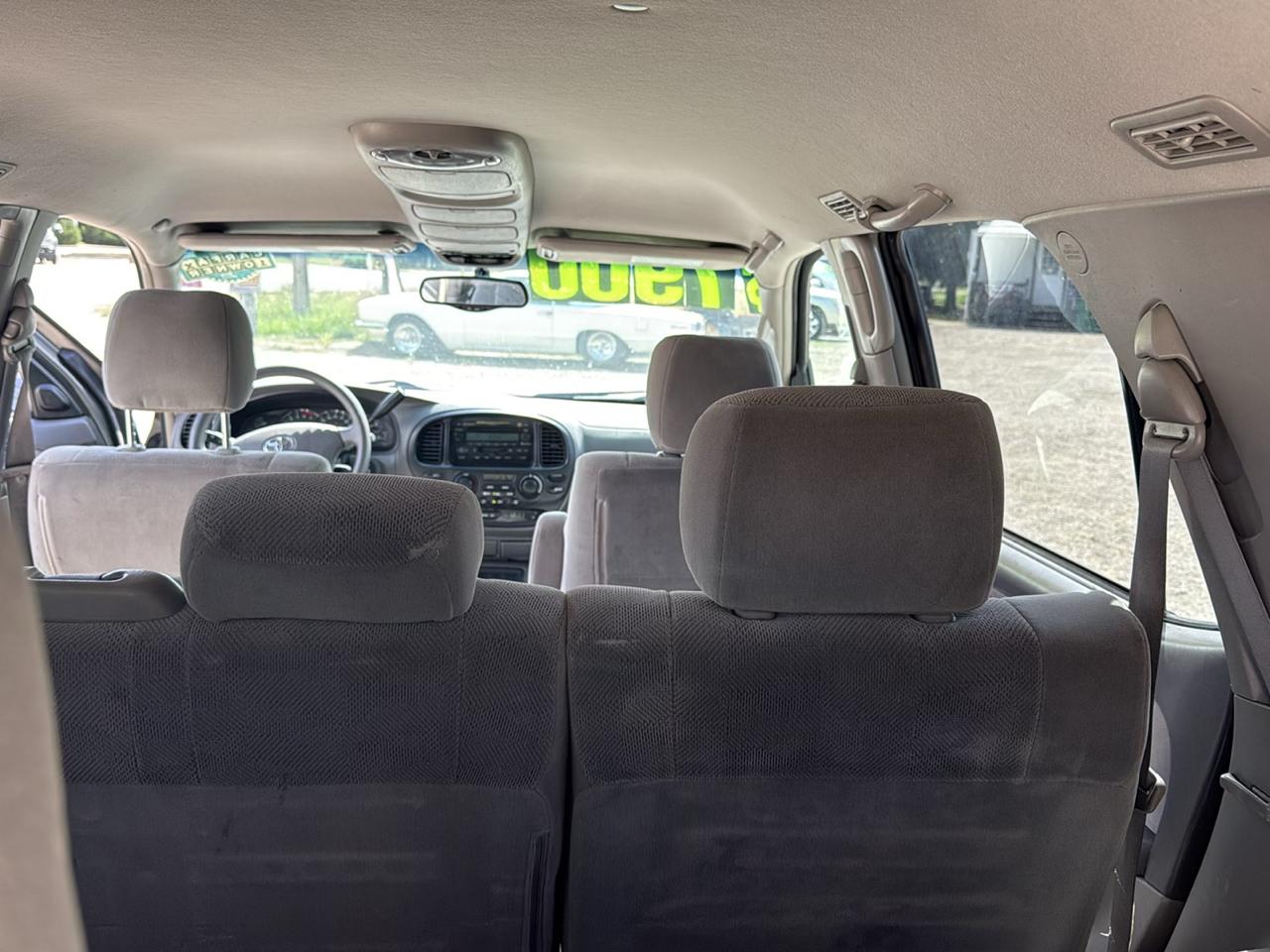Toyota Sequoia SR5 4WD 2006