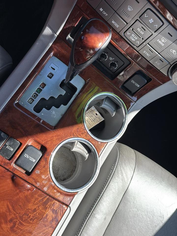 Toyota Highlander Hybrid Limited 4WD 2011