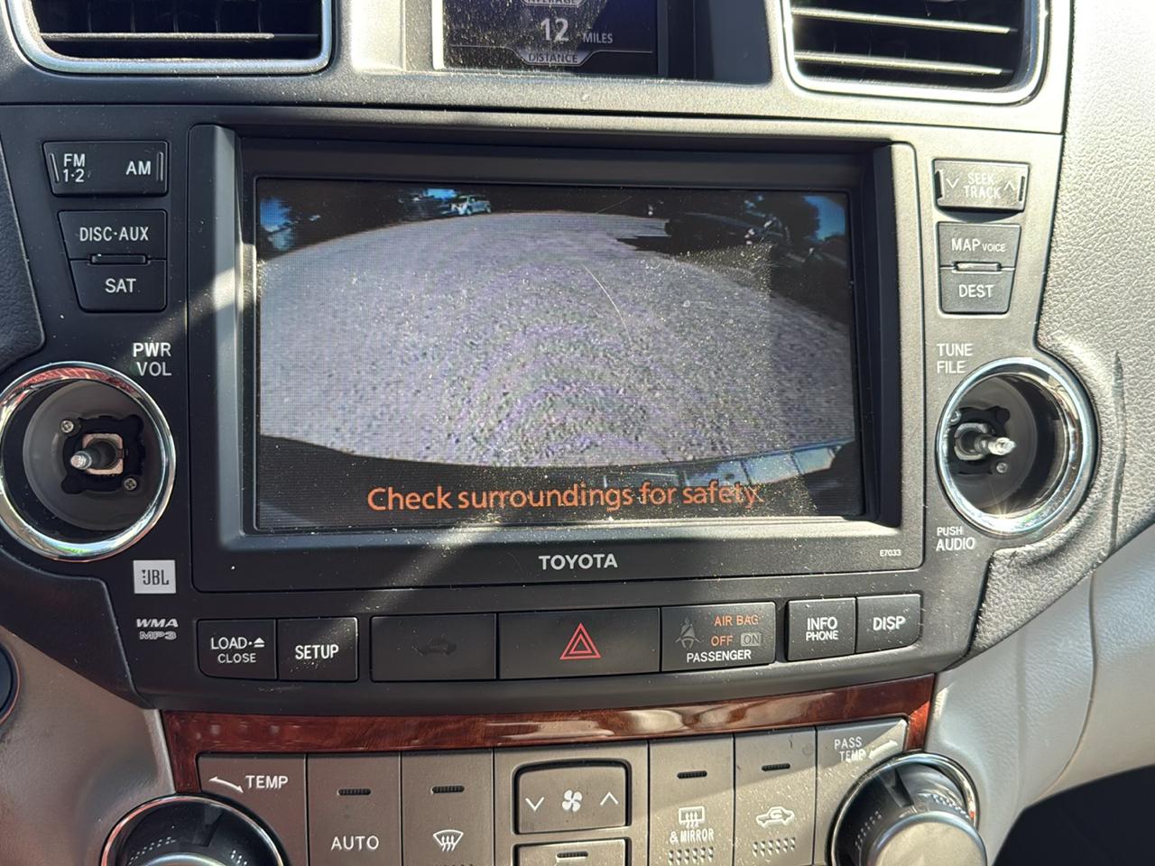 Toyota Highlander Hybrid Limited 4WD 2011