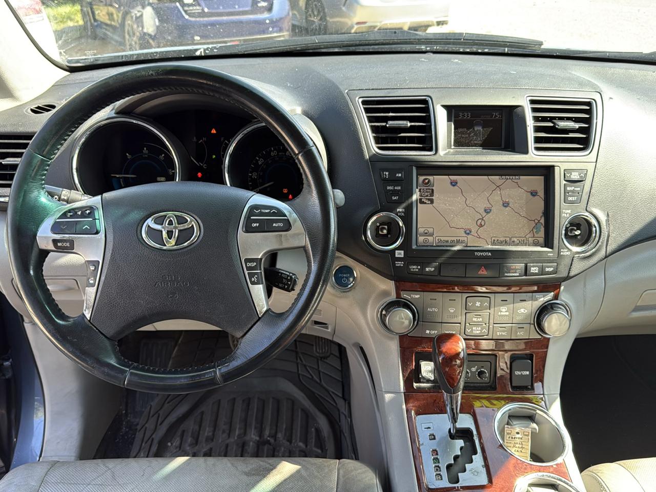 Toyota Highlander Hybrid Limited 4WD 2011