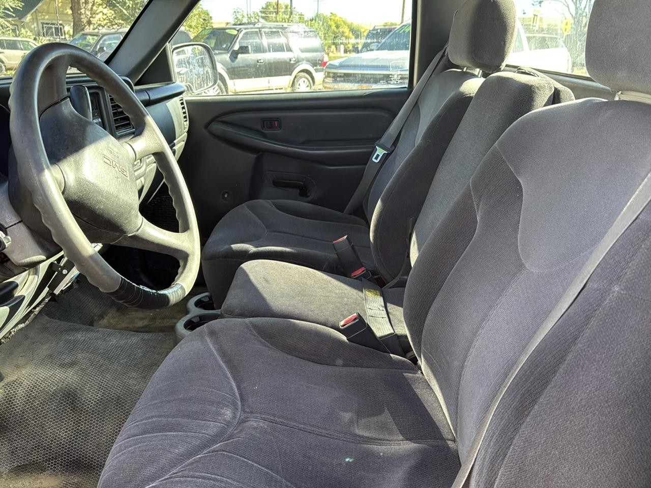 GMC Sierra 1500 SL Short Bed 2WD 2002