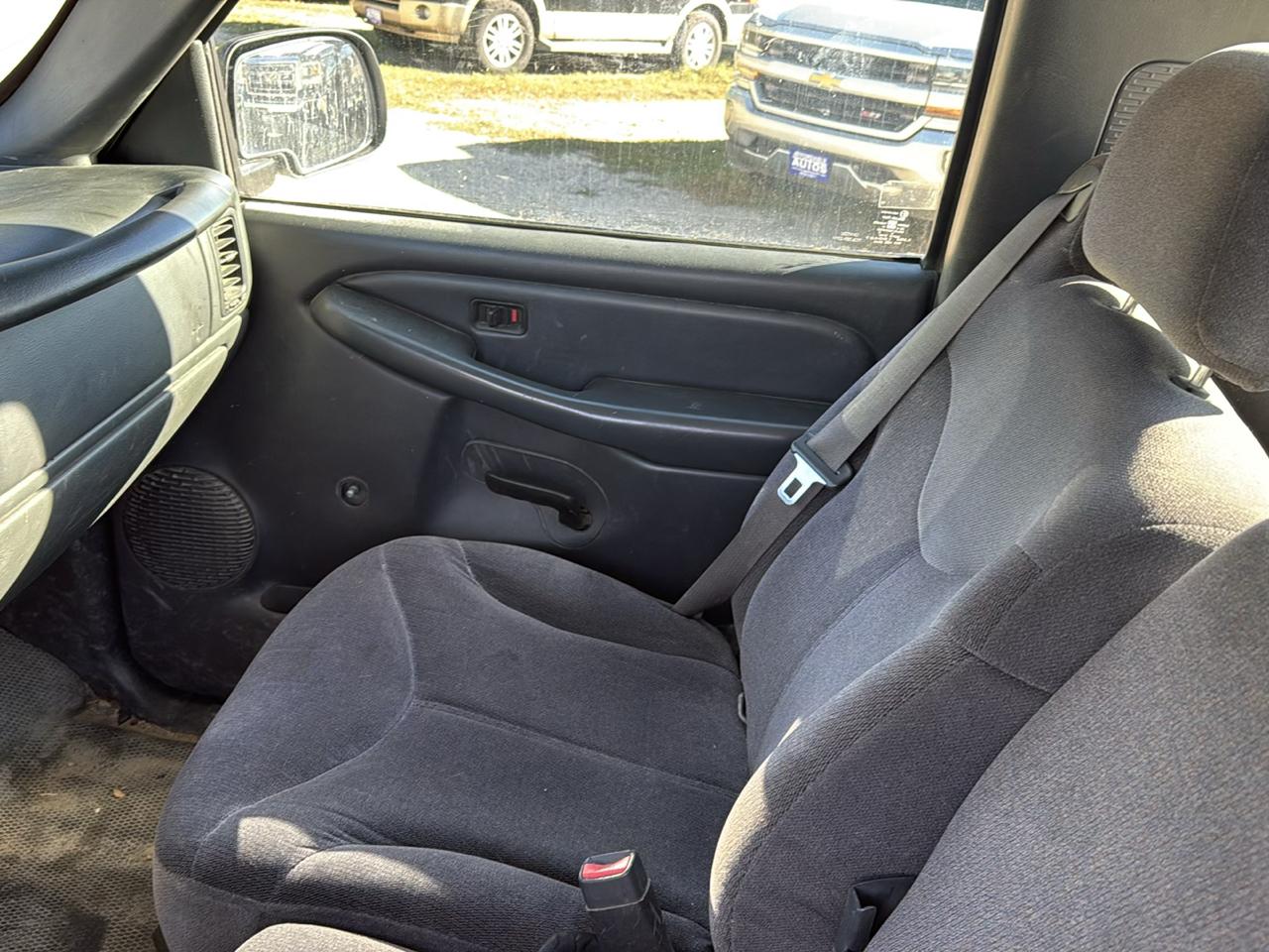 GMC Sierra 1500 SL Short Bed 2WD 2002