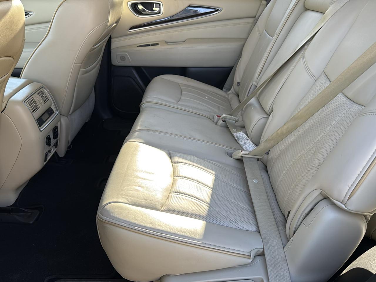 Infiniti QX60 Base AWD 2015