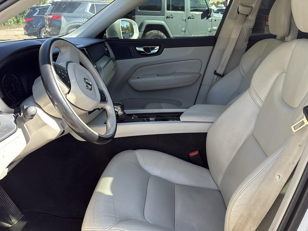 Volvo XC60 T6 Momentum AWD 2018