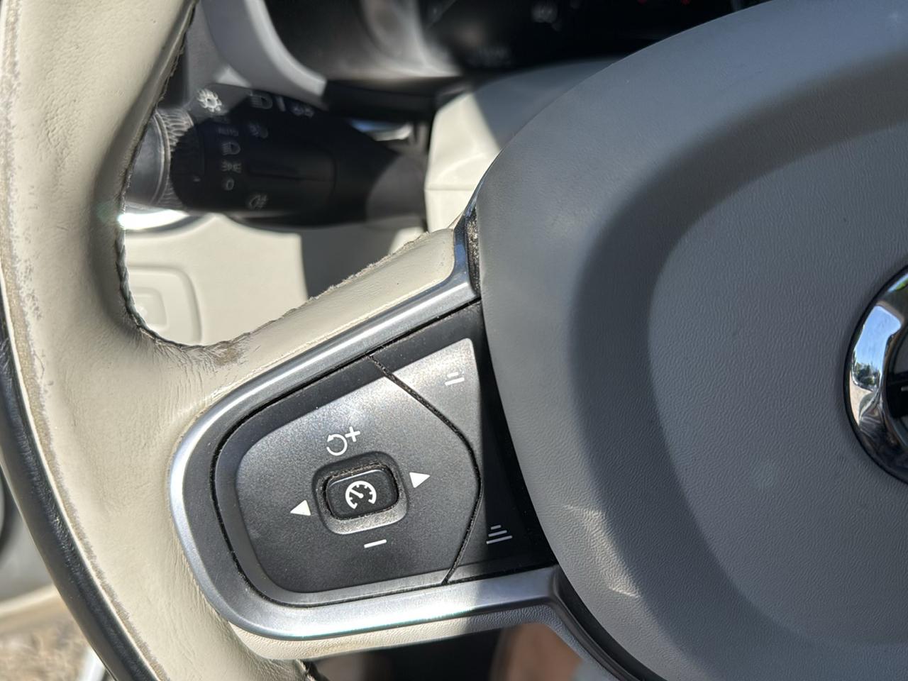 Volvo XC60 T6 Momentum AWD 2018