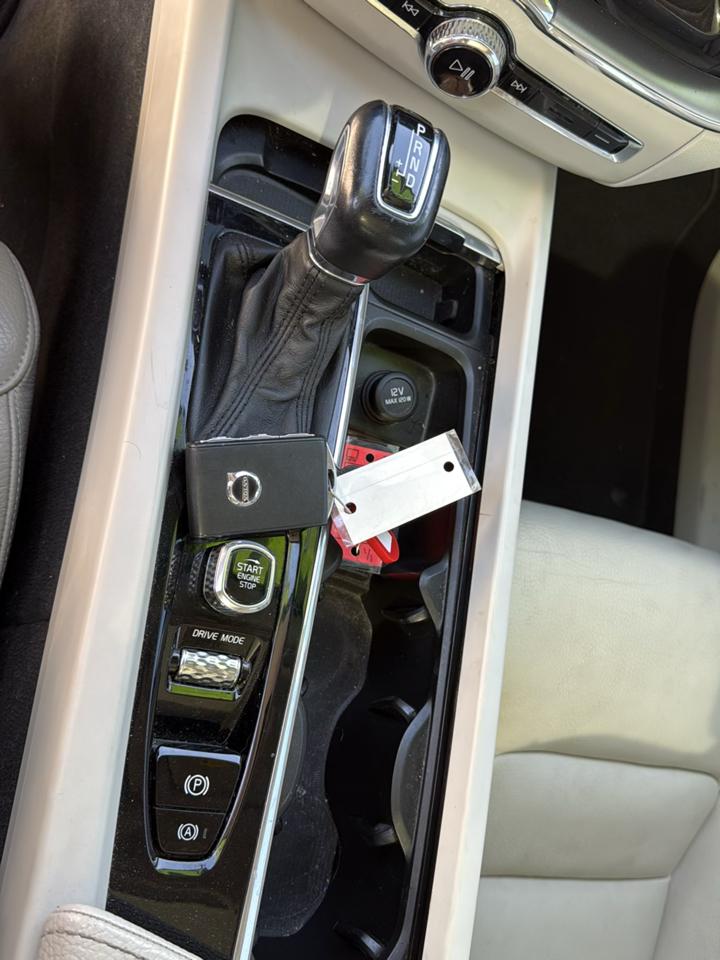 Volvo XC60 T6 Momentum AWD 2018