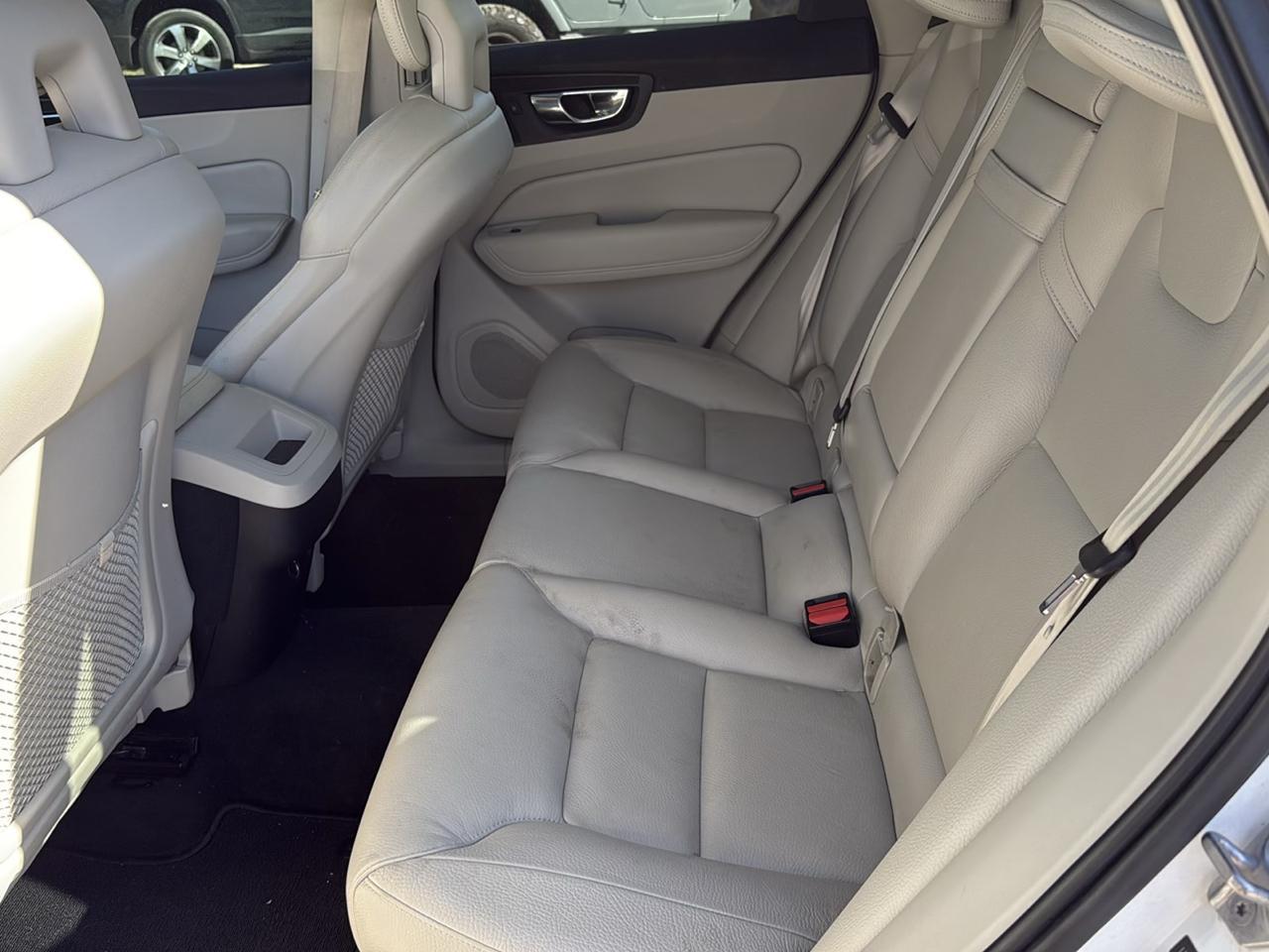 Volvo XC60 T6 Momentum AWD 2018