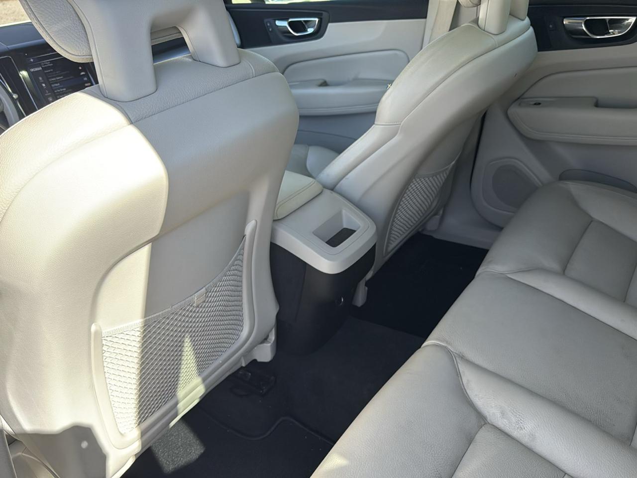 Volvo XC60 T6 Momentum AWD 2018