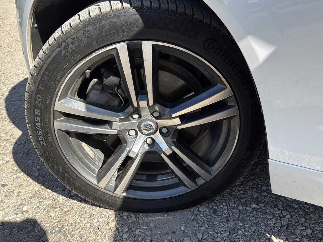 Volvo XC60 T6 Momentum AWD 2018
