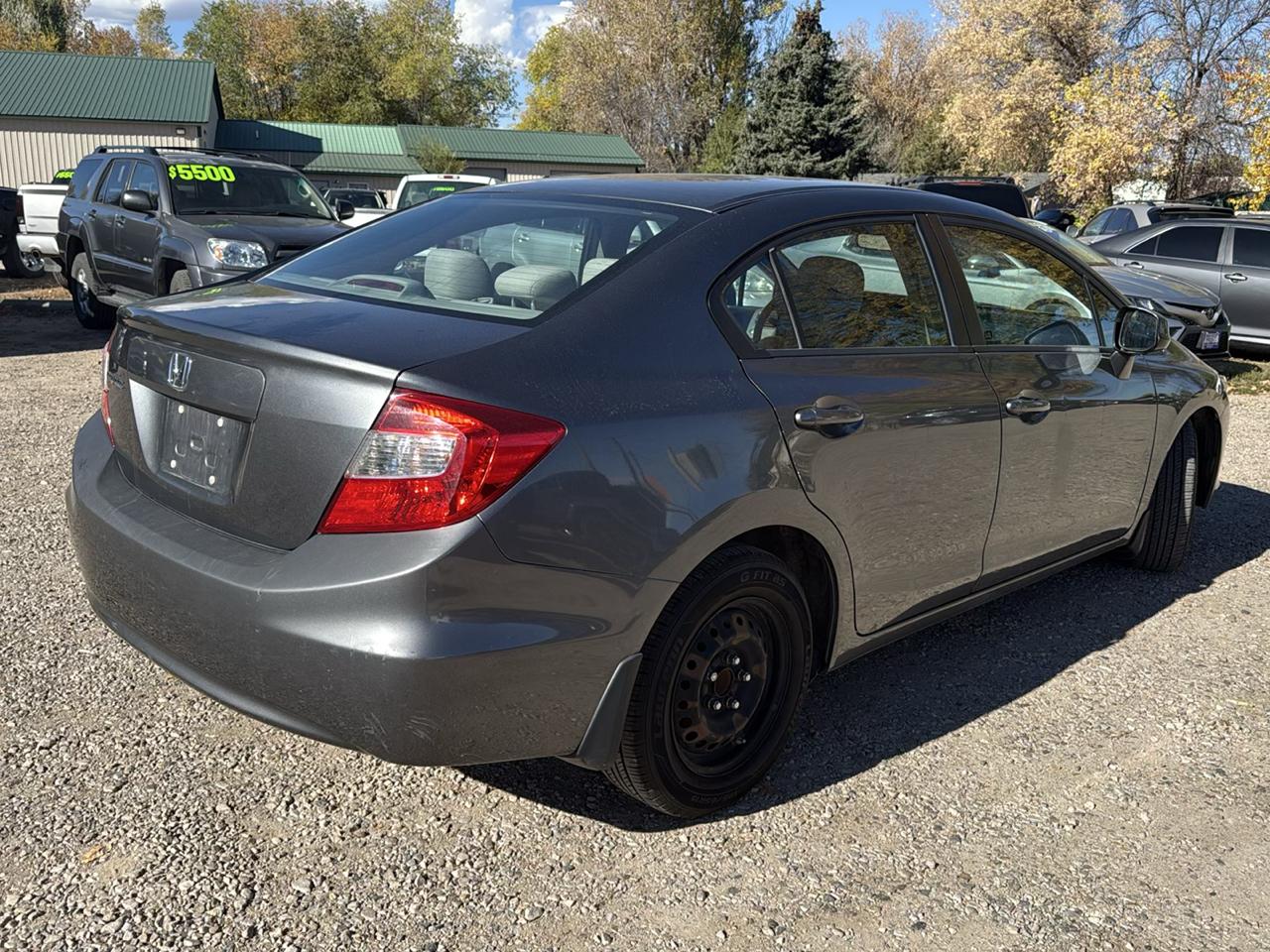 Honda Civic LX Sedan 5-Speed AT 2012