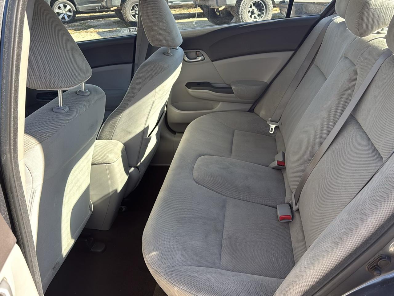 Honda Civic LX Sedan 5-Speed AT 2012