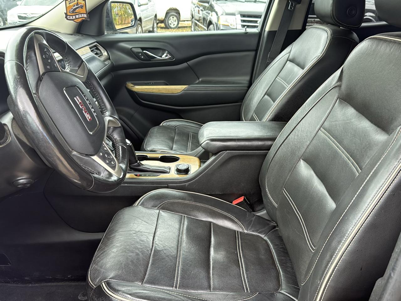 GMC Acadia Denali AWD 2017