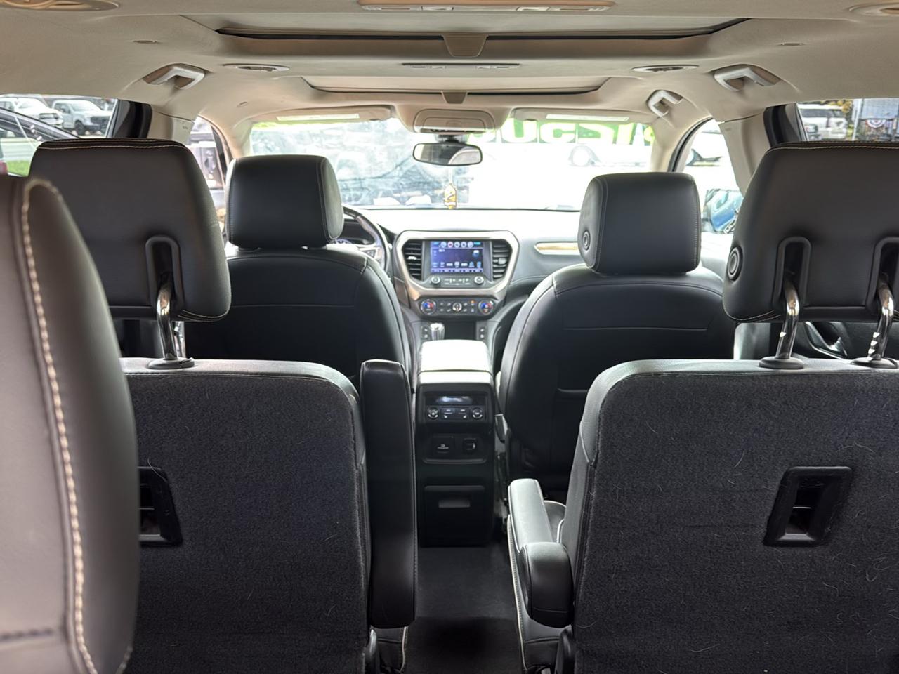 GMC Acadia Denali AWD 2017