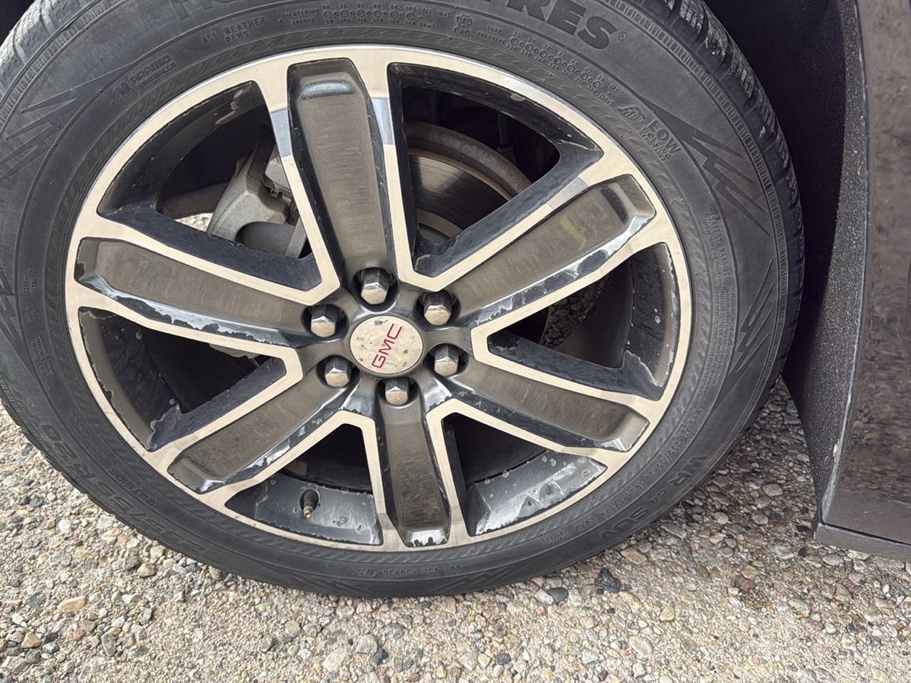 GMC Acadia Denali AWD 2017