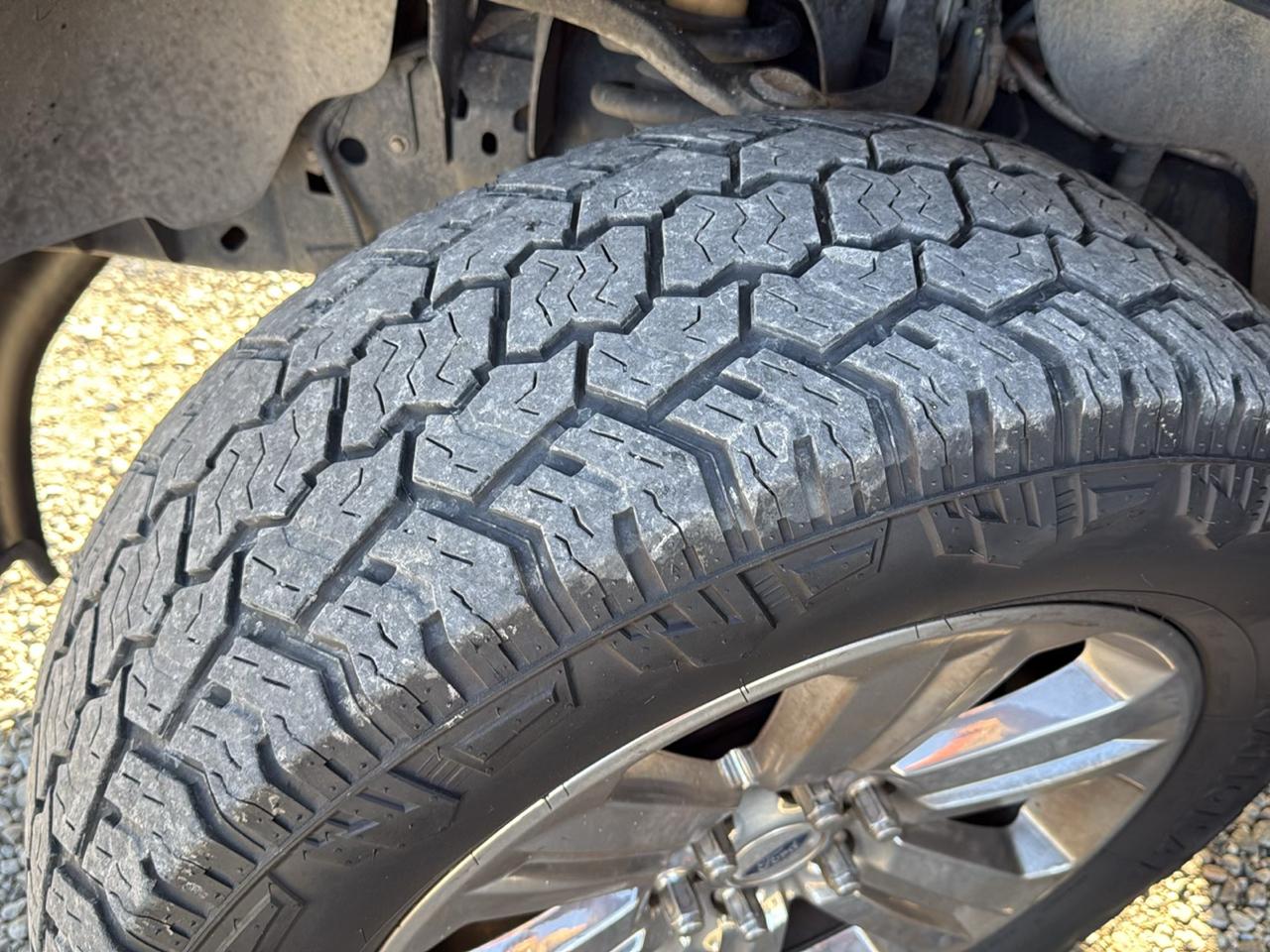Ford F-150 4WD SuperCrew 139" Lariat 2009