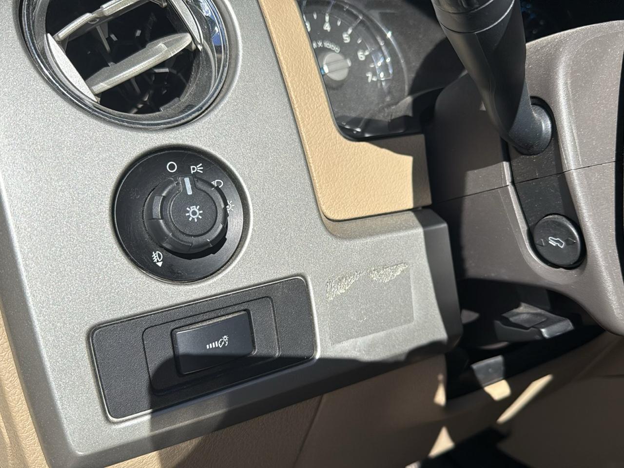 Ford F-150 SuperCrew 150" Lariat 4WD 2014