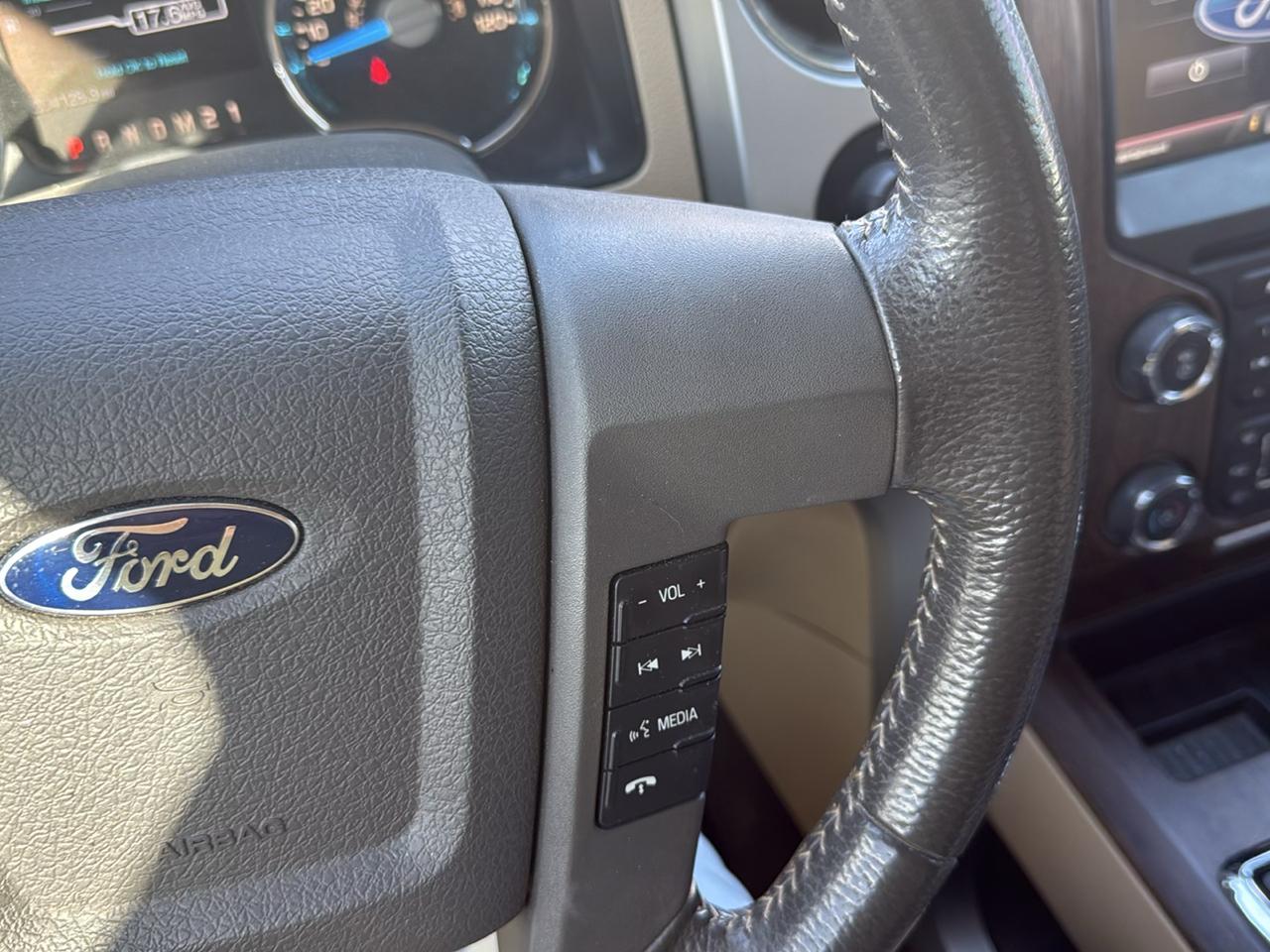 Ford F-150 SuperCrew 150" Lariat 4WD 2014