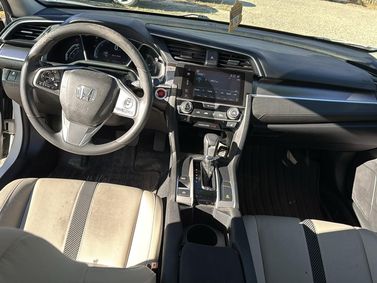 Honda Civic EX-T Sedan CVT 2016