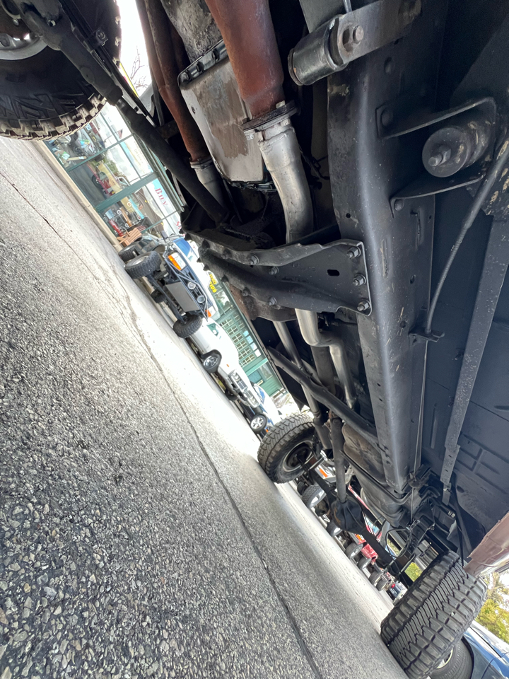 Dodge Pickup W-350 Sweptline Crew Cab 149 1985