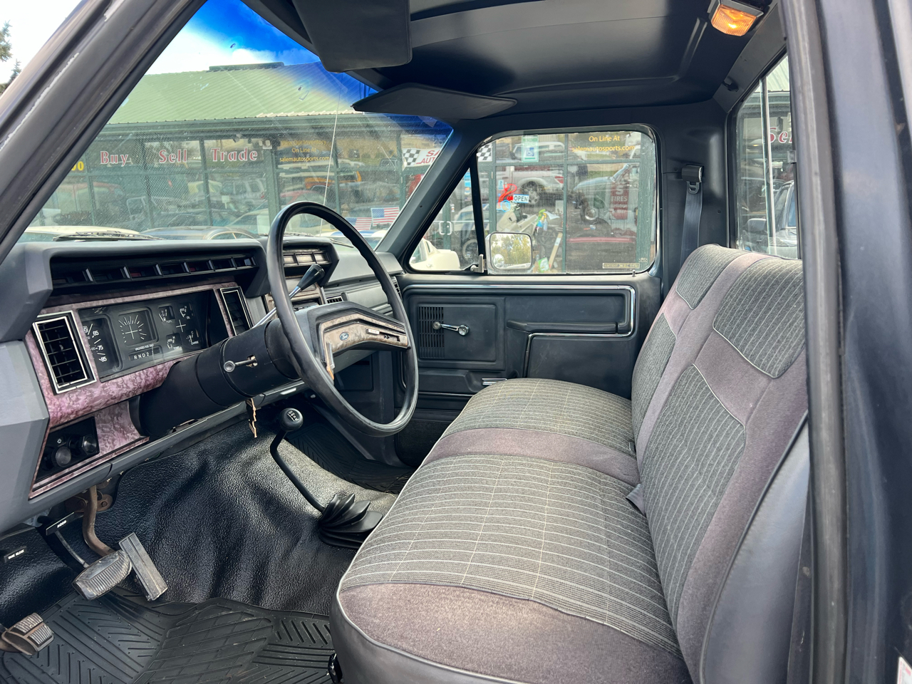 Ford Pickup F-250 Styleside 1985