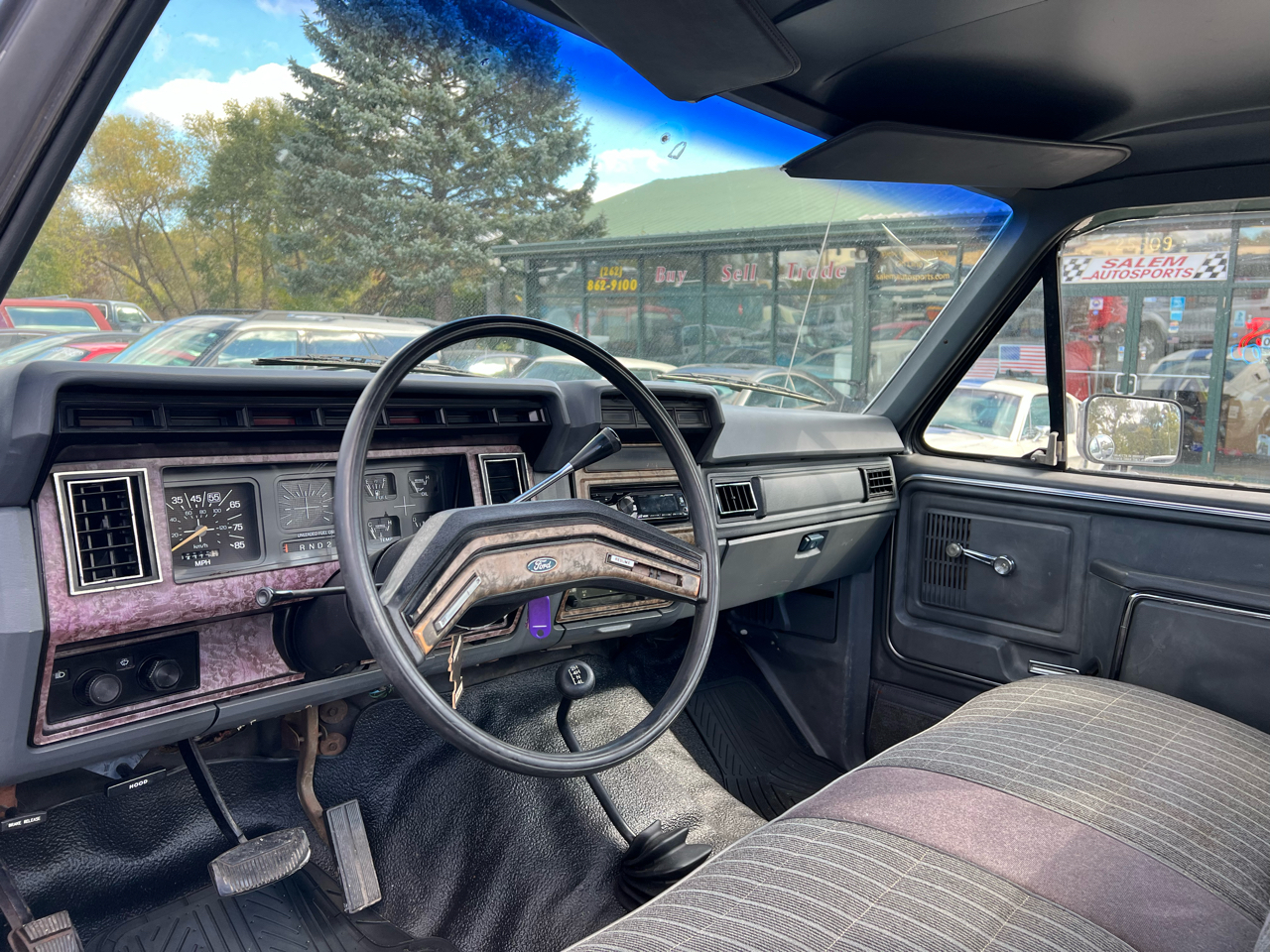 Ford Pickup F-250 Styleside 1985