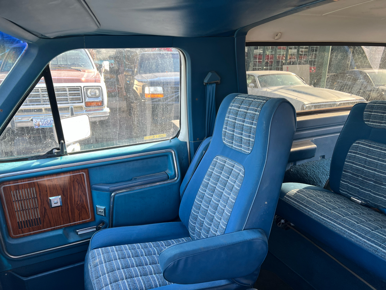 Ford Bronco 4WD  1983