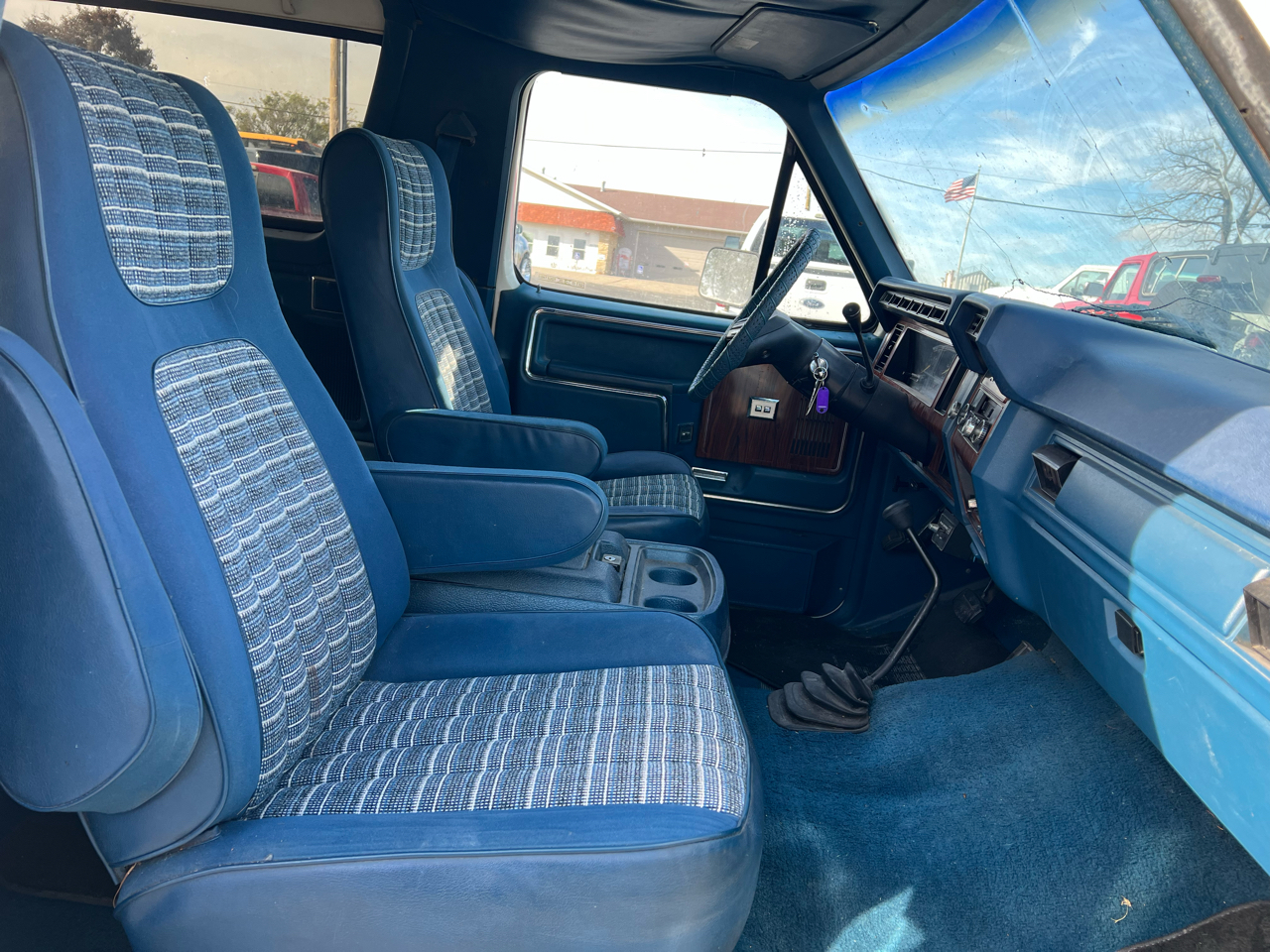 Ford Bronco 4WD  1983