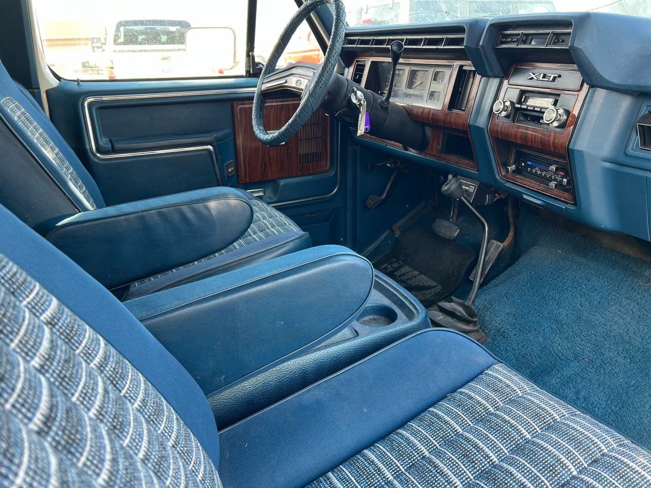 Ford Bronco 4WD  1983