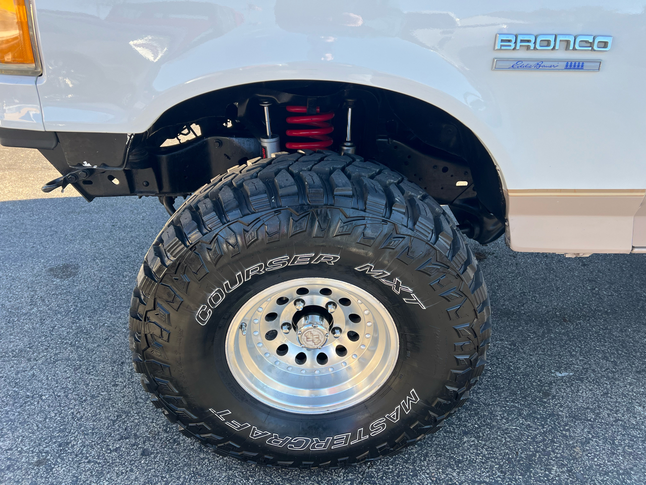 Ford Bronco 2dr Wagon Eddie Bauer 1988