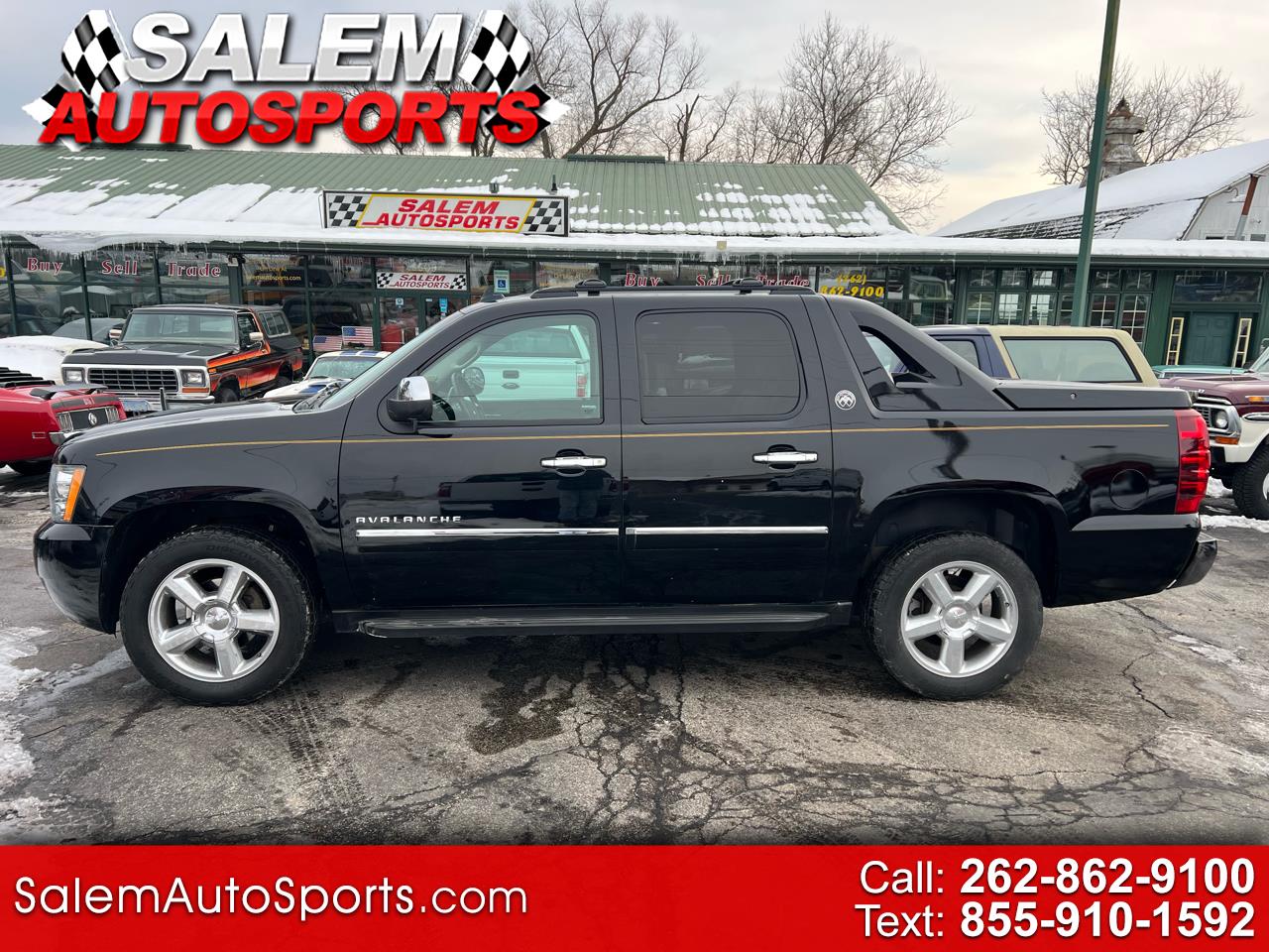 2013 Chevrolet Avalanche 4WD Crew Cab LTZ