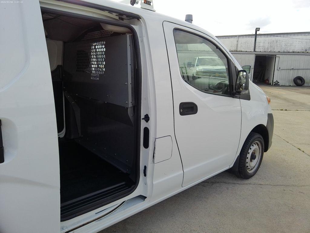 Nissan NV200 S 2014
