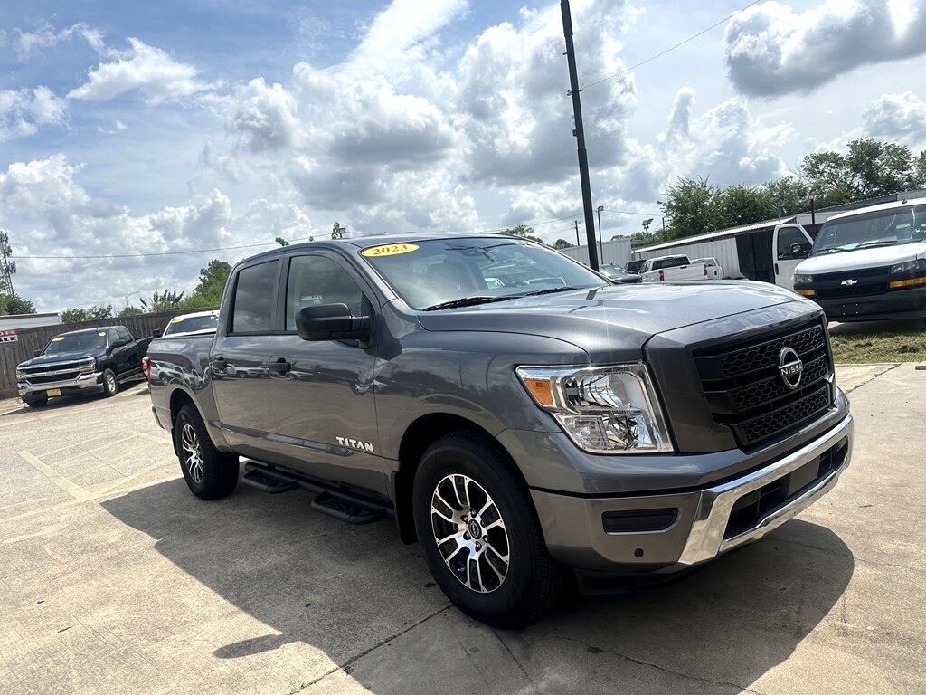 Nissan Titan SV Crew Cab 2WD 2023 Nissan Titan SV Crew Cab 2WD 2023