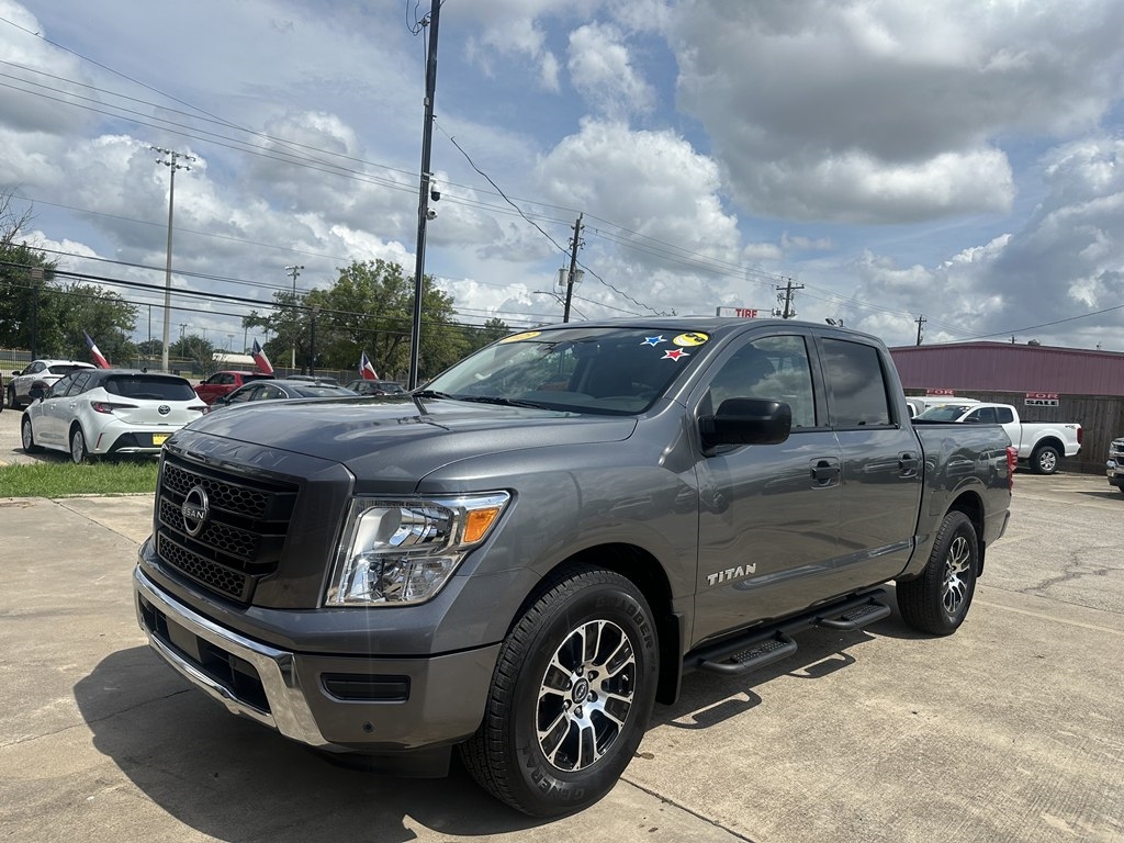 Nissan Titan SV Crew Cab 2WD 2023