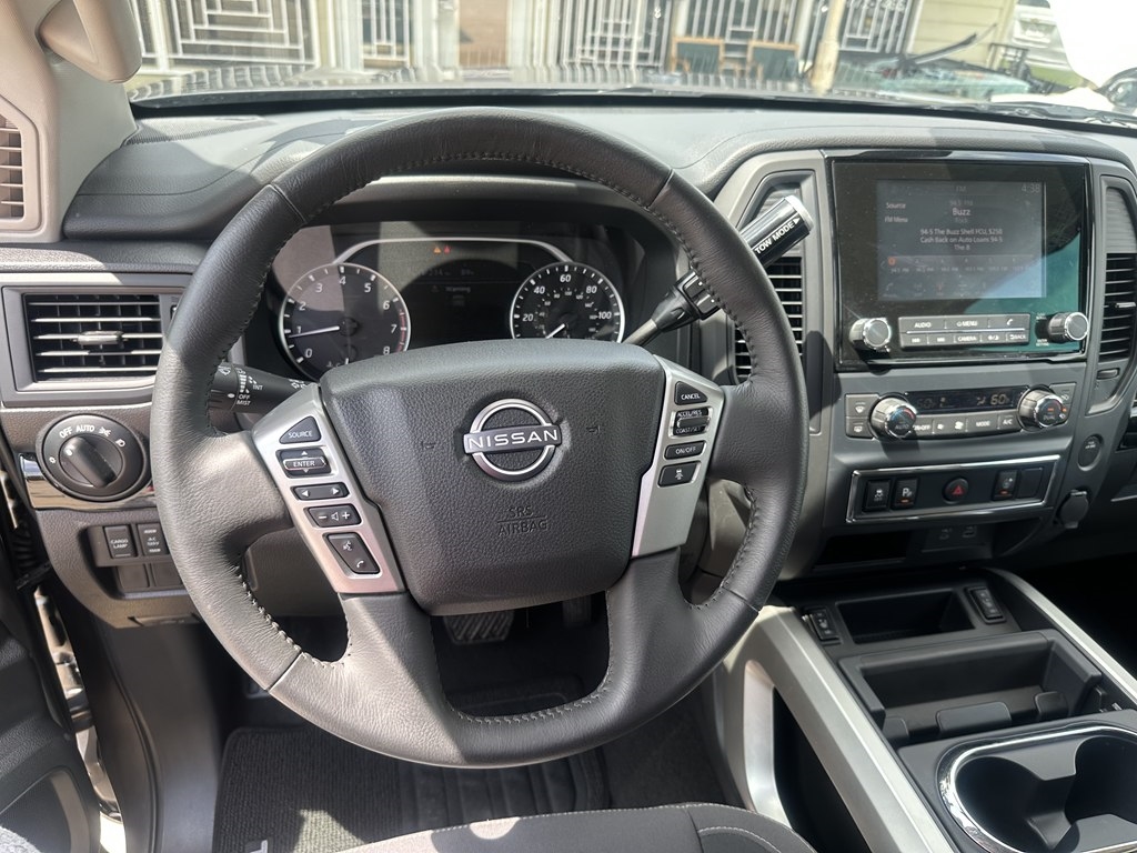 Nissan Titan SV Crew Cab 2WD 2023