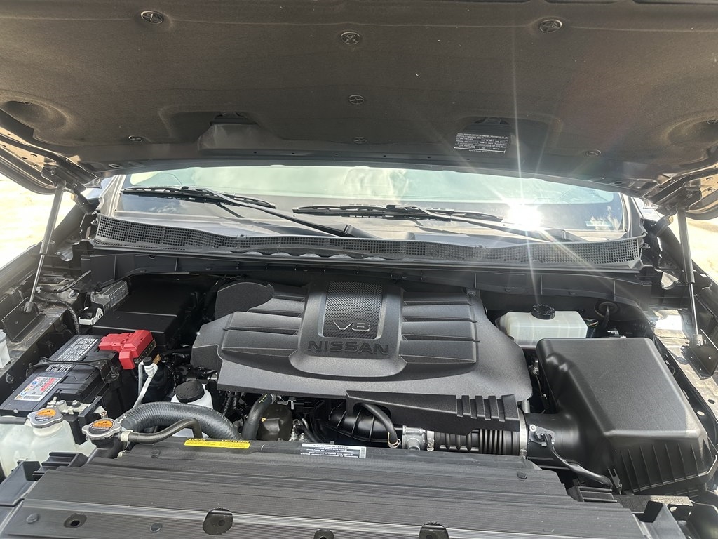 Nissan Titan SV Crew Cab 2WD 2023