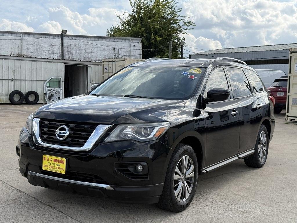 Nissan Pathfinder SV 4WD 2020