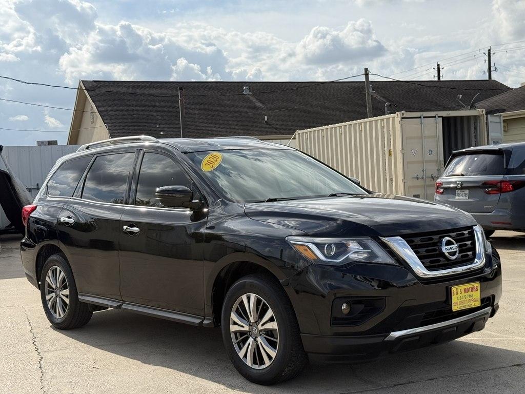Nissan Pathfinder SV 4WD 2020