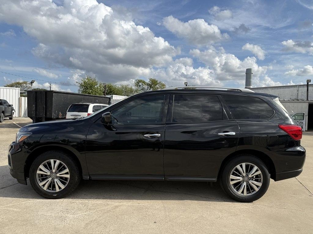 Nissan Pathfinder SV 4WD 2020