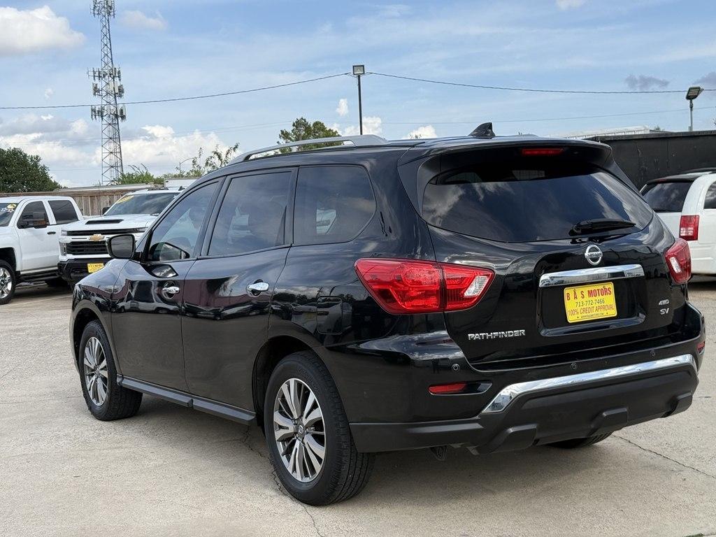 Nissan Pathfinder SV 4WD 2020