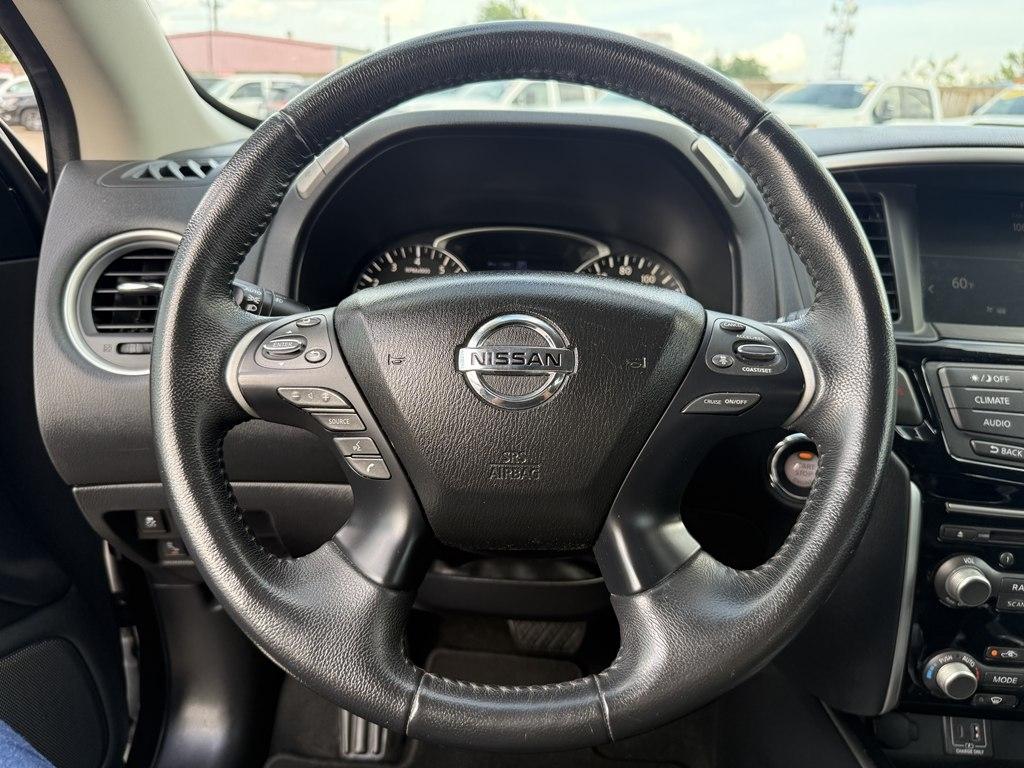 Nissan Pathfinder SV 4WD 2020
