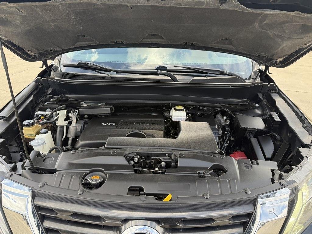 Nissan Pathfinder SV 4WD 2020