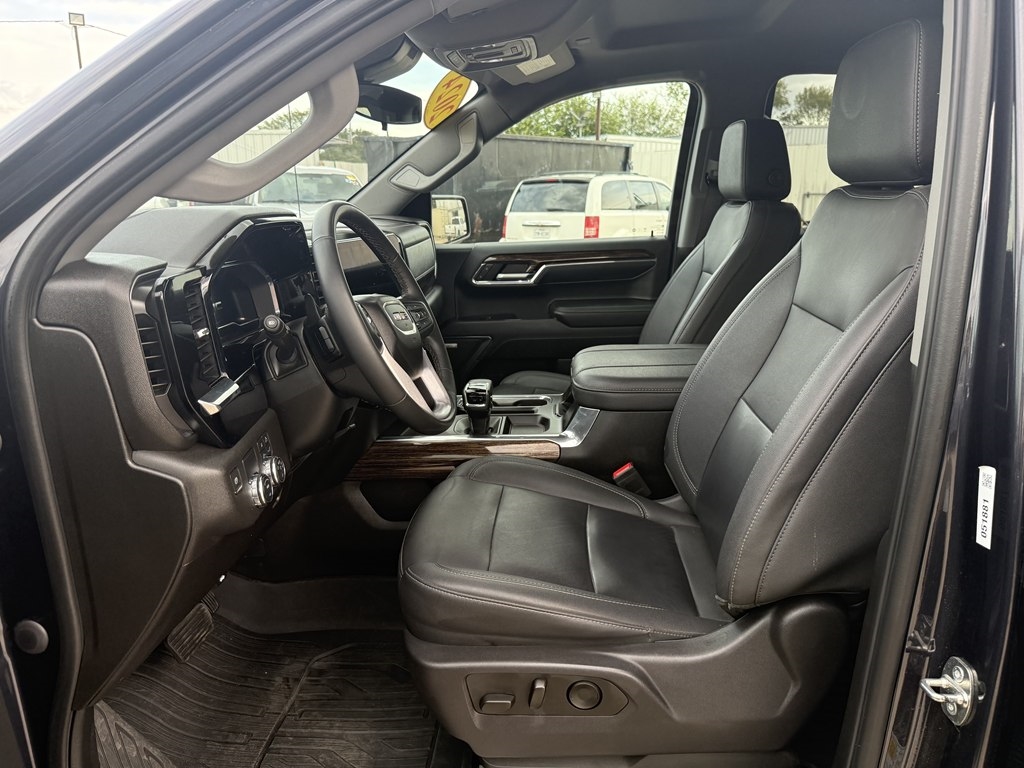 GMC Sierra 1500 Elevation Crew Cab 2WD 2024 GMC Sierra 1500 Elevation Crew Cab 2WD 2024