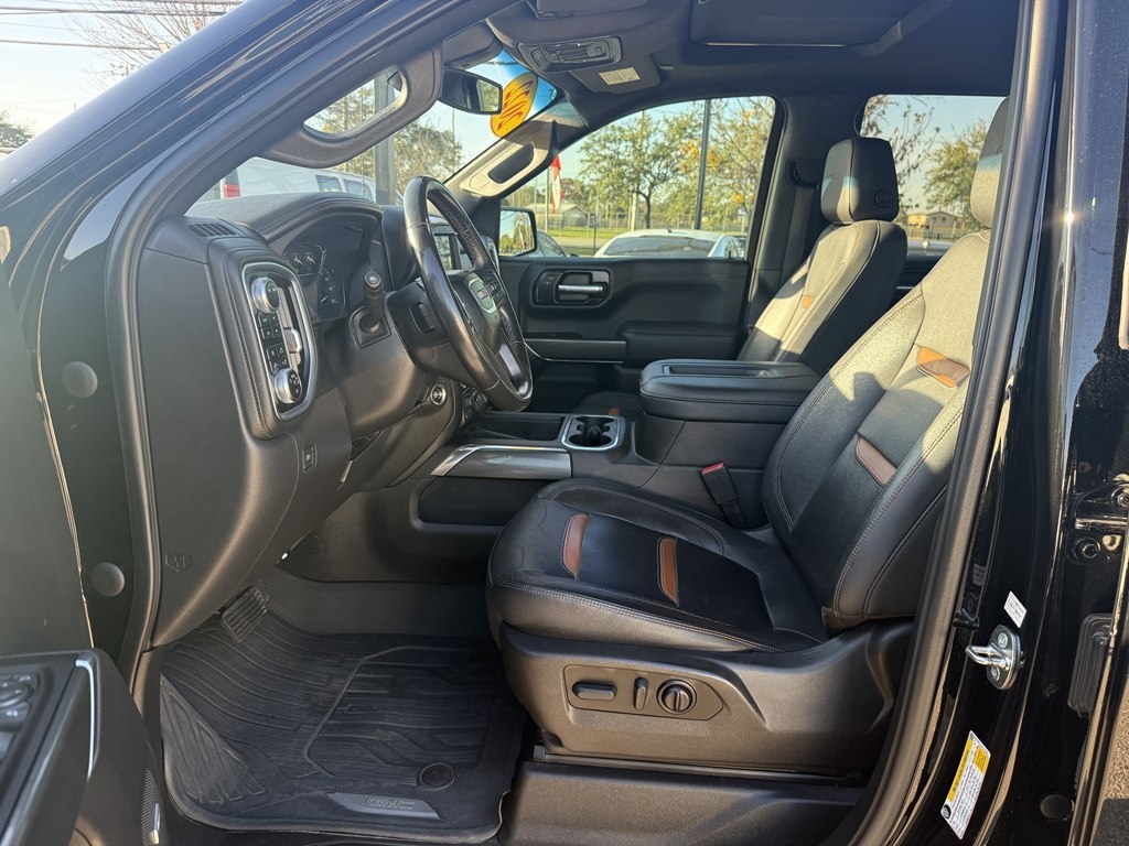 GMC Sierra 1500 Limited AT4 Crew Cab Long Box 4WD 2022