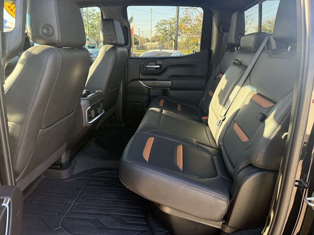 GMC Sierra 1500 Limited AT4 Crew Cab Long Box 4WD 2022