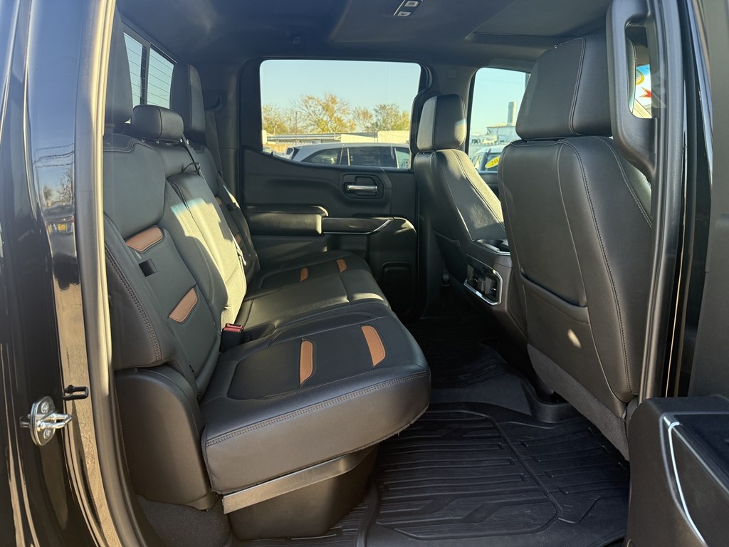 GMC Sierra 1500 Limited AT4 Crew Cab Long Box 4WD 2022